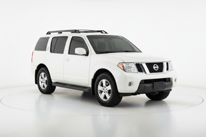 2006 Nissan Pathfinder - 3/4 View Tinted Windows White Background