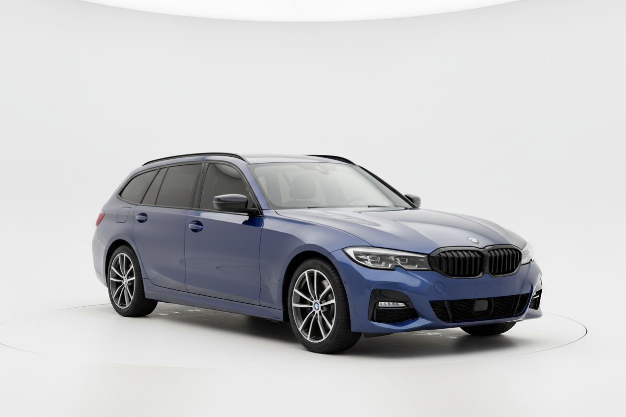 2019 BMW 3 Series Touring with tinted windows