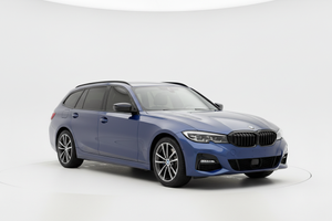 2019 BMW 3 Series Touring with tinted windows
