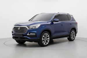 SsangYong Rexton 2021 with tinted windows